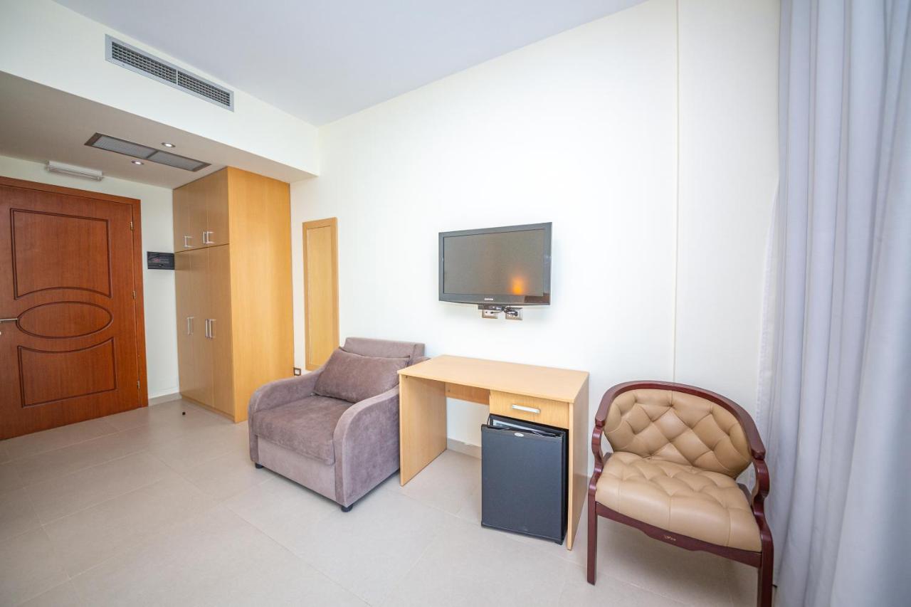 Hotel Borshi Экстерьер фото