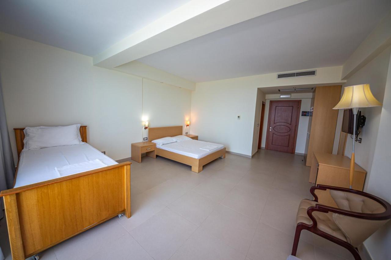 Hotel Borshi Экстерьер фото
