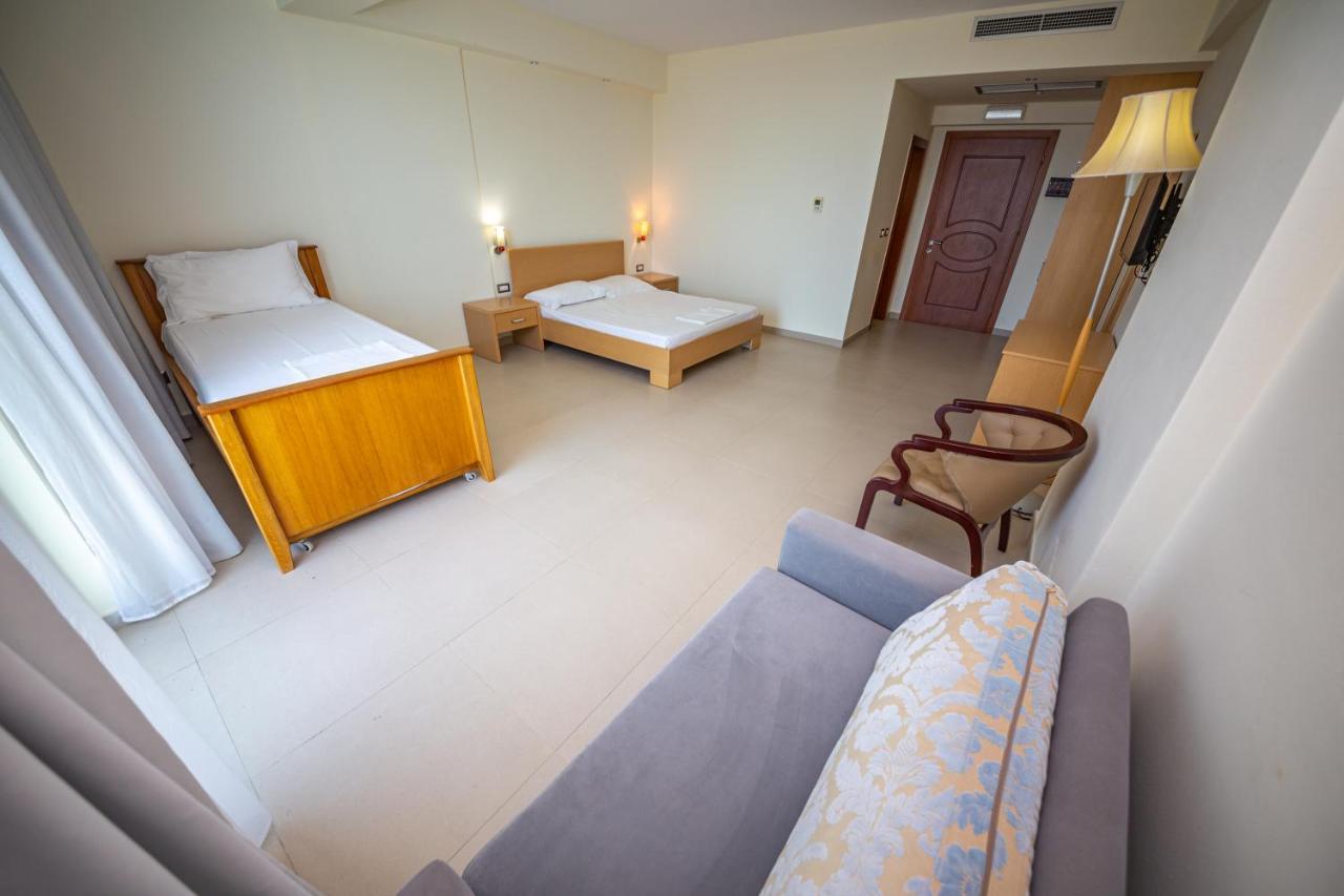 Hotel Borshi Экстерьер фото