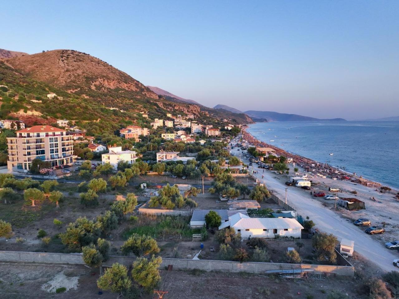 Hotel Borshi Экстерьер фото