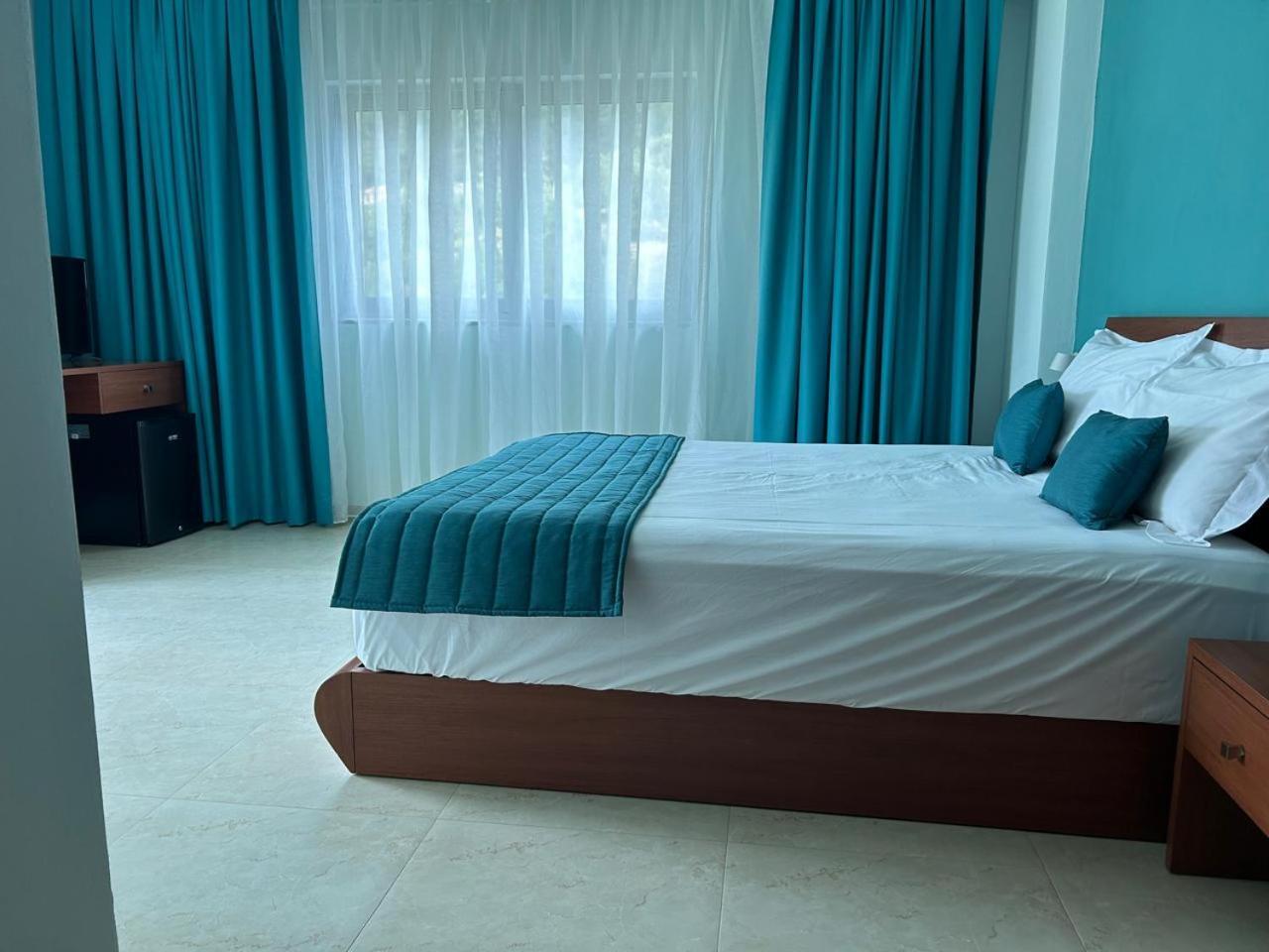 Hotel Borshi Экстерьер фото